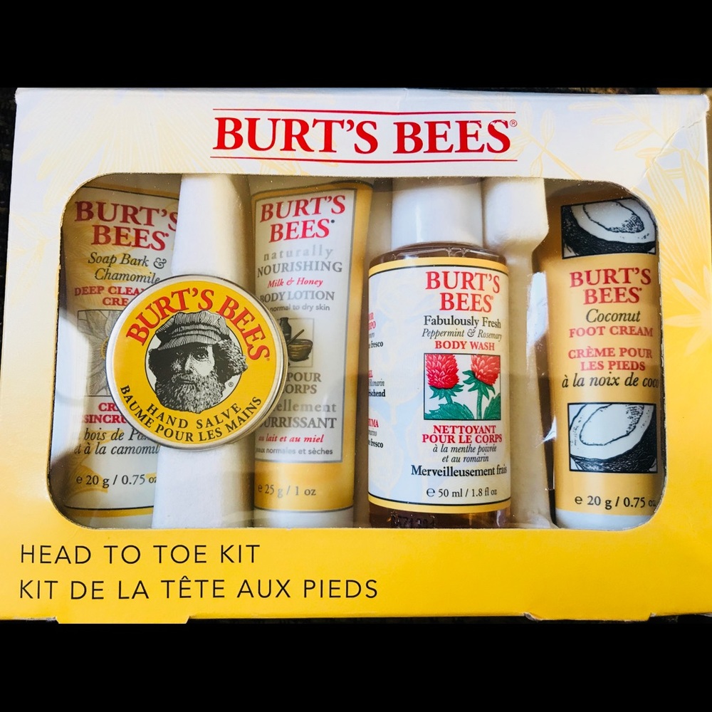 Burt's Bees Essential's Skin Care Kit New